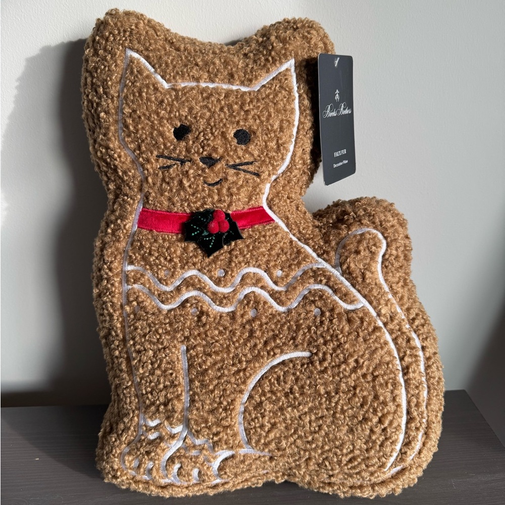 NWT Brooks Brothers Holiday Gingerbread Cat Decorative Pillow